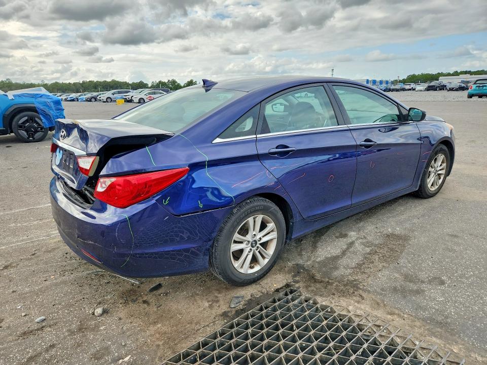 68673286 :رقم المزاد ، 5NPEB4AC0CH489720 vin ، 2012 Hyundai Sonata مزاد بيع