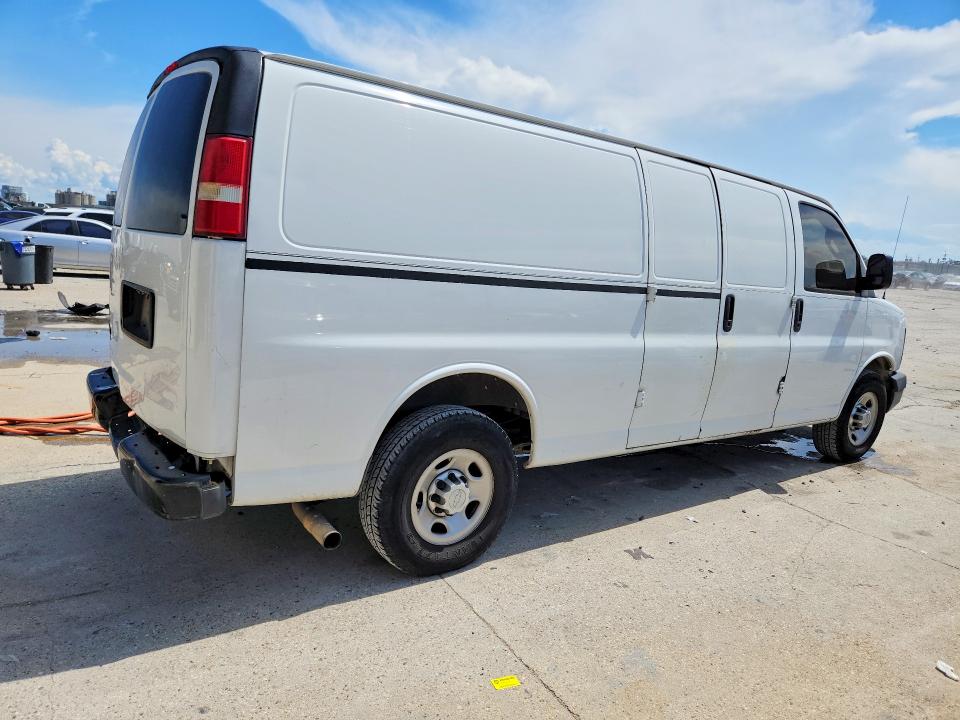 67667886 :رقم المزاد ، 1GCWGBFF4G1128064 vin ، 2016 Chevrolet Express G2500 مزاد بيع