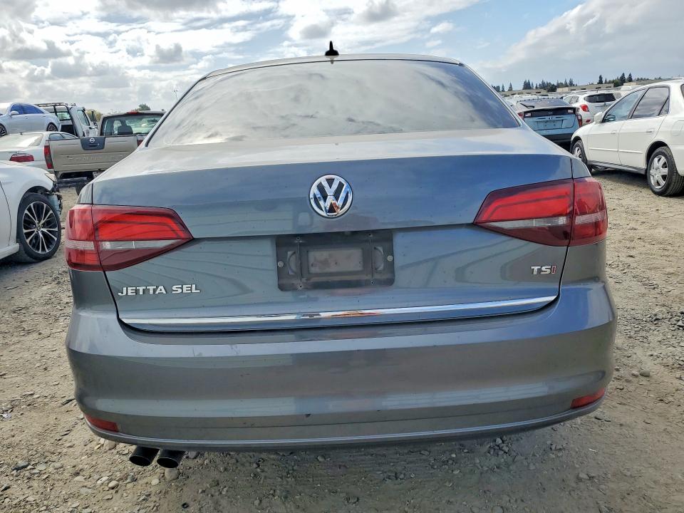 2017 Volkswagen Jetta მანქანა იყიდება აუქციონზე, vin: 3VWL17AJ5HM399312, აუქციონის ნომერი: 69173736