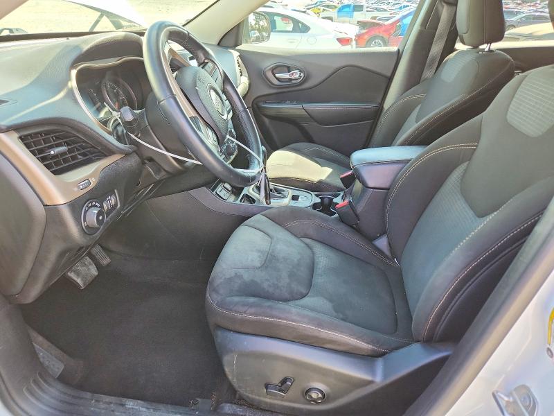 67141286 :رقم المزاد ، 1C4PJLCB0FW771073 vin ، 2015 Jeep Cherokee مزاد بيع