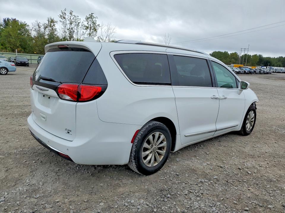 Продаж на аукціоні авто 2019 Chrysler Pacifica, vin: 2C4RC1BG6KR626756, номер лоту: 69577356