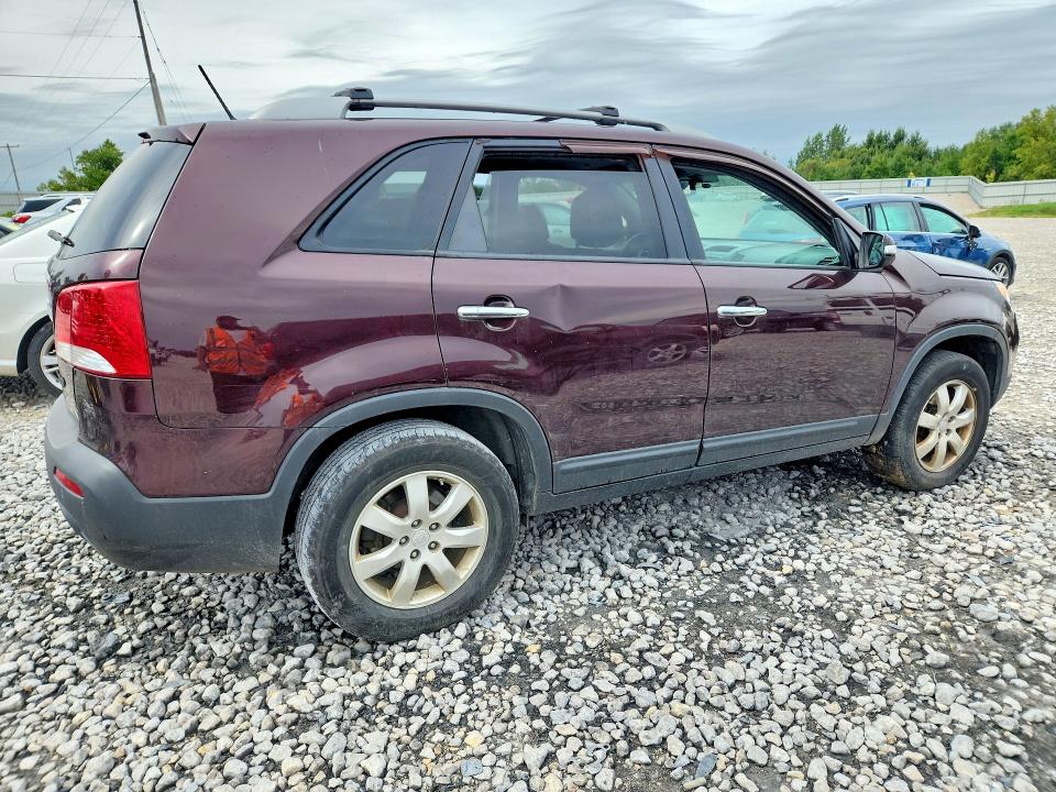 69092826 :رقم المزاد ، 5XYKT4A11BG174607 vin ، 2011 Kia Sorento مزاد بيع