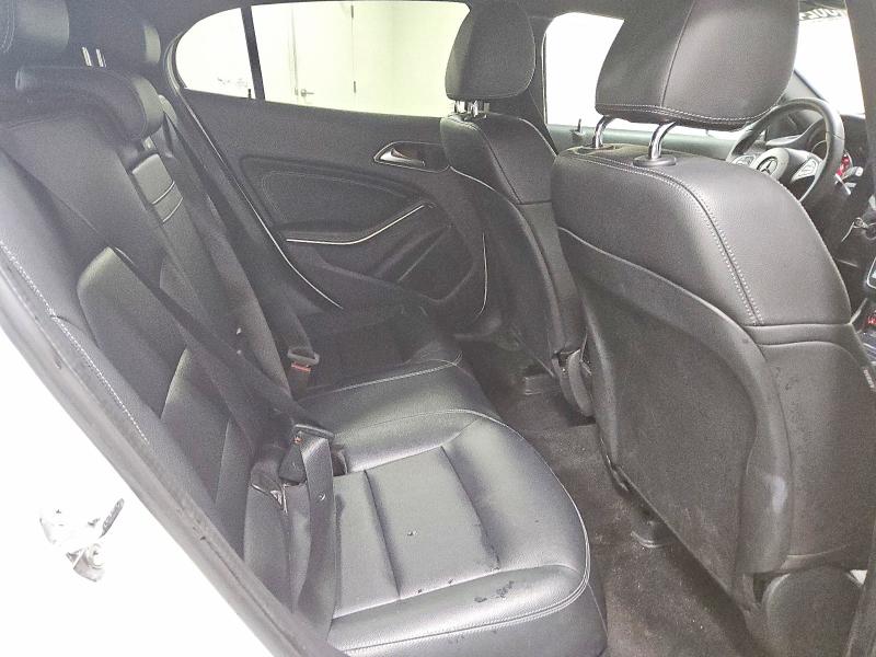 66247256 :رقم المزاد ، WDCTG4GB8JJ500596 vin ، 2018 Mercedes-benz Gla مزاد بيع