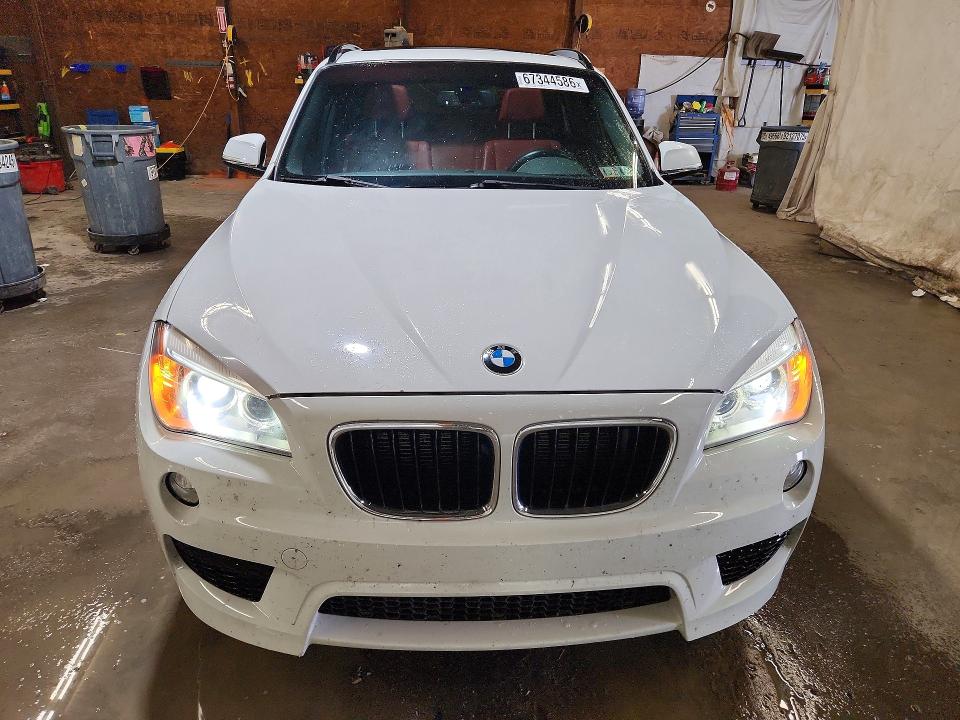 Продаж на аукціоні авто 2015 Bmw X1, vin: WBAVL1C5XFVY35493, номер лоту: 67344586