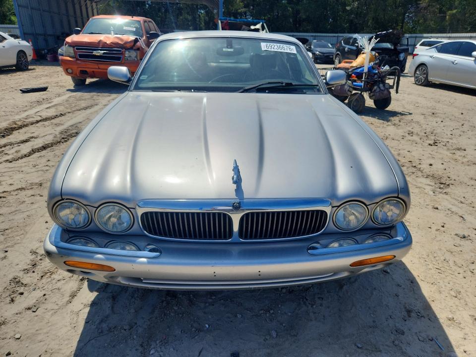 2003 Jaguar Xj8 მანქანა იყიდება აუქციონზე, vin: SAJDA14C03LF57832, აუქციონის ნომერი: 69236676