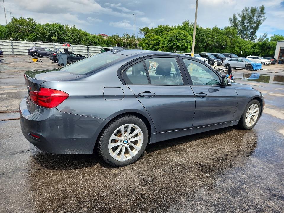 70012566 :رقم المزاد ، WBA8E5G51GNU20511 vin ، 2016 Bmw 320 مزاد بيع