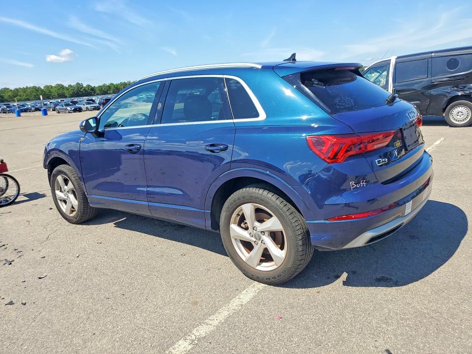 2020 Audi Q3 მანქანა იყიდება აუქციონზე, vin: WA1BECF37L1032451, აუქციონის ნომერი: 67594696