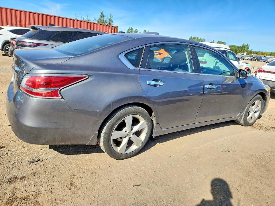 Продажа на аукционе авто 2015 Nissan Altima, vin: 1N4AL3AP0FN365773, номер лота: 69603666