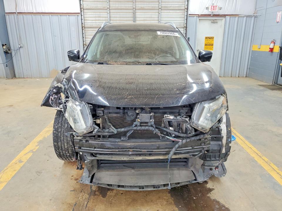 70602866 :رقم المزاد ، 5N1AT2MT0KC777769 vin ، 2019 Nissan Rogue مزاد بيع