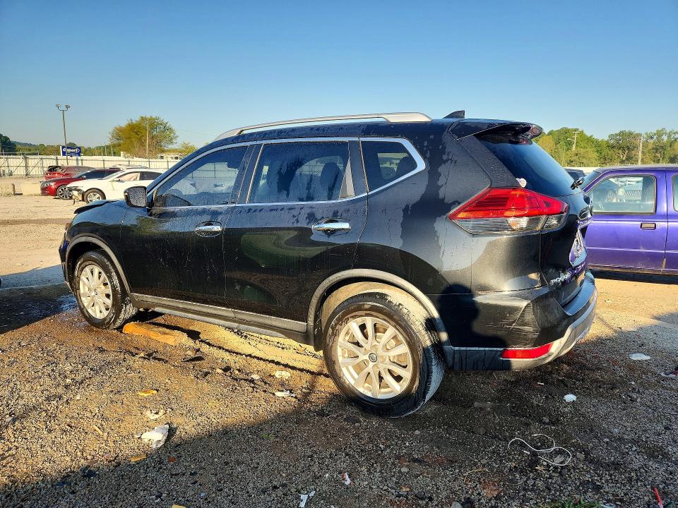 67122566 :رقم المزاد ، KNMAT2MV9HP544061 vin ، 2017 Nissan Rogue مزاد بيع
