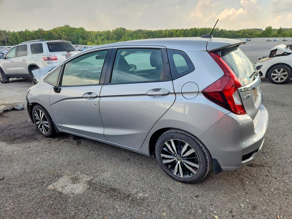 68547416 :رقم المزاد ، 3HGGK5H89JM721353 vin ، 2018 Honda Fit مزاد بيع