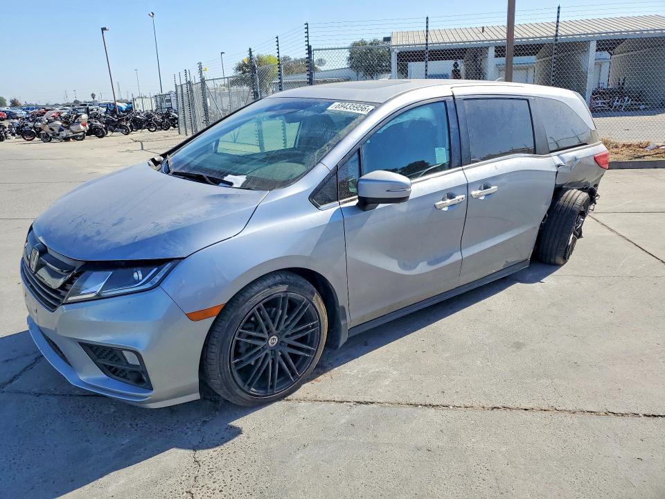 2020 Honda Odyssey მანქანა იყიდება აუქციონზე, vin: 5FNRL6H75LB050286, აუქციონის ნომერი: 69435956