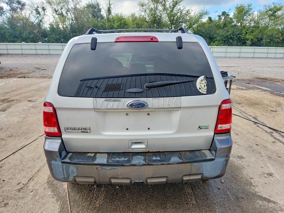 69584886 :رقم المزاد ، 1FMCU9EG6BKB65825 vin ، 2011 Ford Escape مزاد بيع