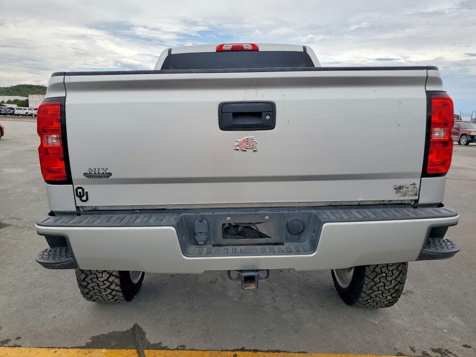 Продаж на аукціоні авто 2018 Chevrolet Silverado, vin: 3GCUKREC7JG468839, номер лоту: 68150456