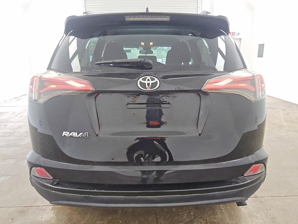 Продаж на аукціоні авто 2018 Toyota Rav4, vin: 2T3ZFREV2JW415784, номер лоту: 68824136