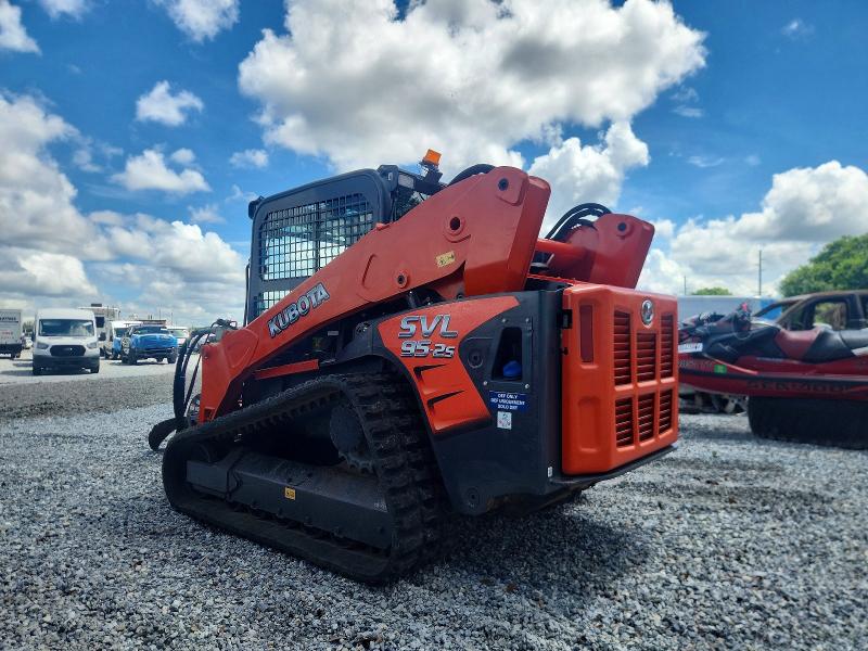 67221486 :رقم المزاد ، KBCZ063CHL1A49833 vin ، 2020 Kubota Svl95-2s مزاد بيع