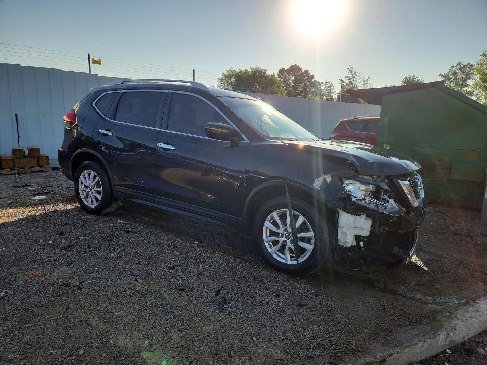 67122566 :رقم المزاد ، KNMAT2MV9HP544061 vin ، 2017 Nissan Rogue مزاد بيع