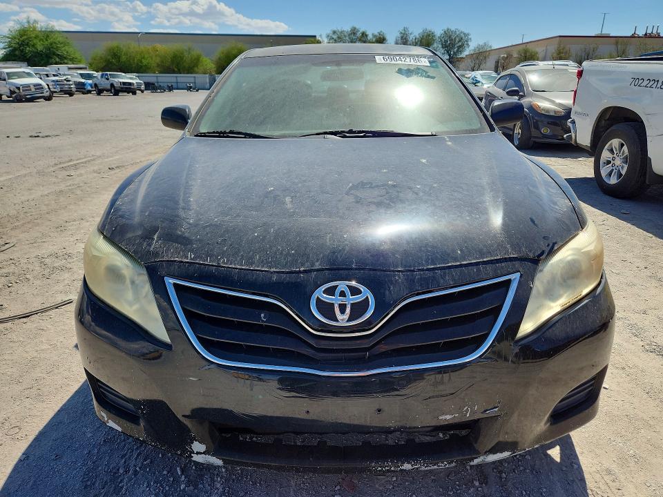 2010 Toyota Camry მანქანა იყიდება აუქციონზე, vin: 4T4BF3EK6AR059634, აუქციონის ნომერი: 69042786