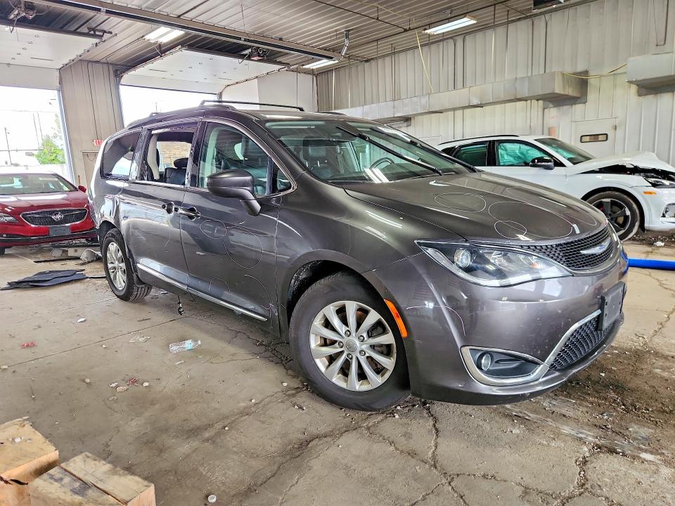 Aukcja sprzedaży 2018 Chrysler Pacifica, vin: 2C4RC1EG5JR194736, numer aukcji: 67537056