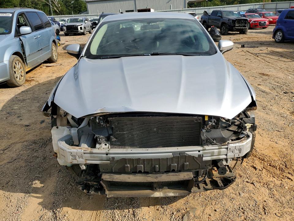 68153966 :رقم المزاد ، 3FA6P0HD3HR309993 vin ، 2017 Ford Fusion مزاد بيع