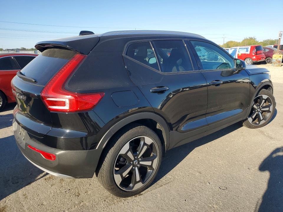 Продажа на аукционе авто 2022 Volvo Xc40, vin: YV4162UK4L2280067, номер лота: 70736326