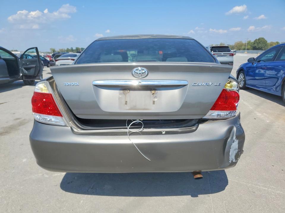 2005 Toyota Camry მანქანა იყიდება აუქციონზე, vin: 4T1BE32KX5U529655, აუქციონის ნომერი: 67887326