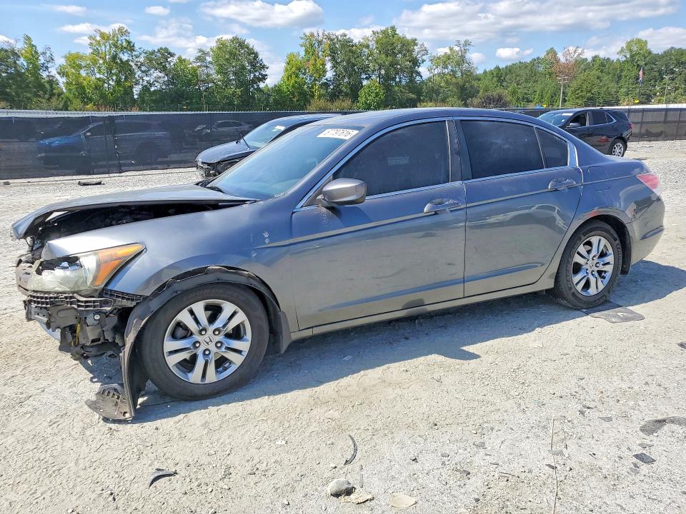 67797616 :رقم المزاد ، 1HGCP2F41BA066215 vin ، 2011 Honda Accord مزاد بيع