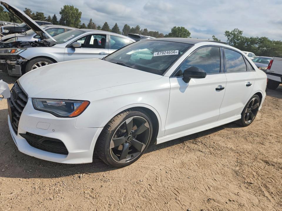 Продаж на аукціоні авто 2016 Audi A3, vin: WAUB8GFF3G1039365, номер лоту: 67924656
