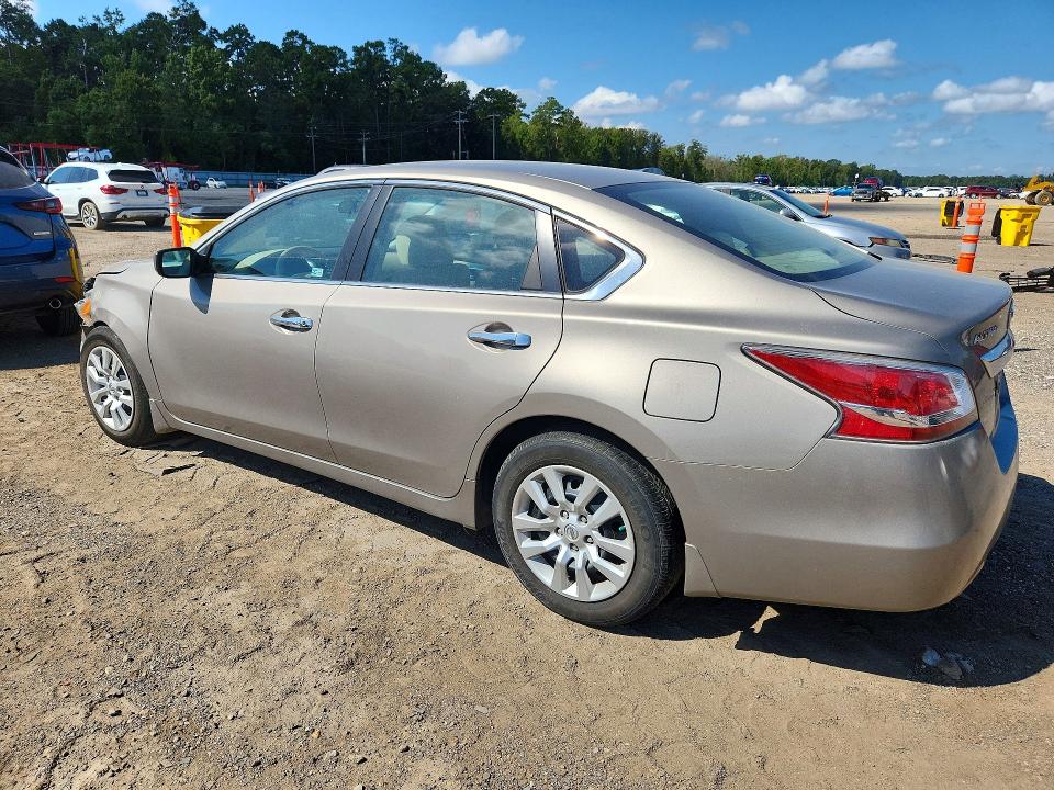 68781206 :رقم المزاد ، 1N4AL3APXFN400500 vin ، 2015 Nissan Altima مزاد بيع