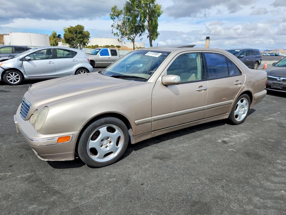 Aukcja sprzedaży 2001 Mercedes-benz E, vin: WDBJF70J61B185647, numer aukcji: 67370996