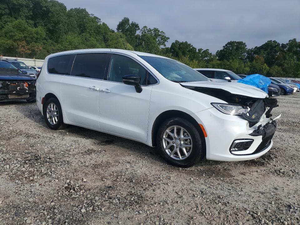 Auction sale of the 2026 Chrysler Pacifica, vin: 2C4RC1BG8TR239708, lot number: 69313406