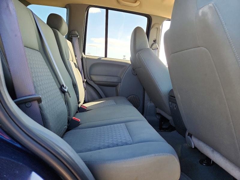 2005 Jeep Liberty მანქანა იყიდება აუქციონზე, vin: 1J4GL48K75W677144, აუქციონის ნომერი: 68040106