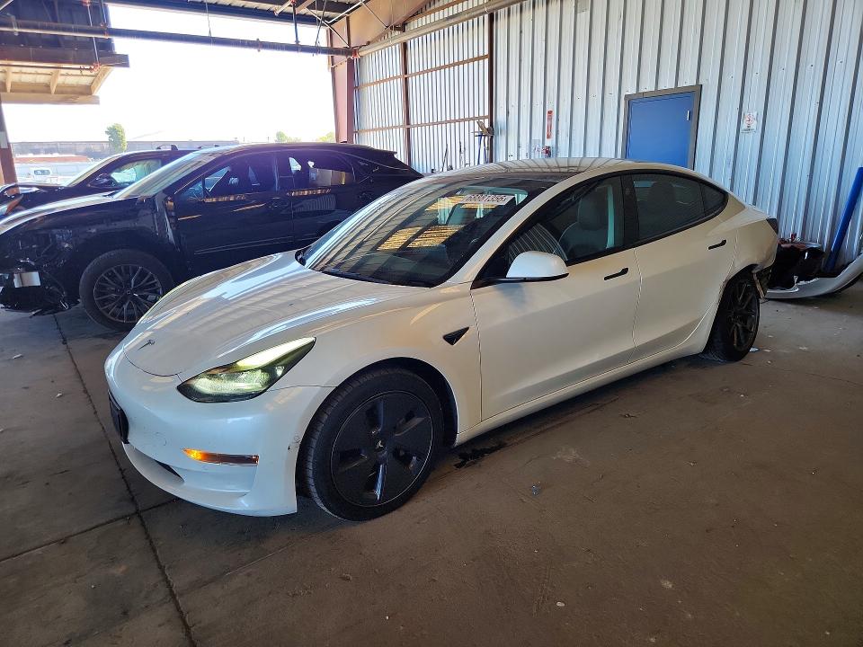 2022 Tesla Model 3 მანქანა იყიდება აუქციონზე, vin: 5YJ3E1EB9NF134142, აუქციონის ნომერი: 68881356