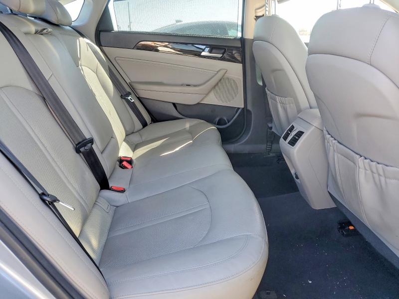 2016 Hyundai Sonata Hybrid მანქანა იყიდება აუქციონზე, vin: KMHE34L10GA009967, აუქციონის ნომერი: 70750556
