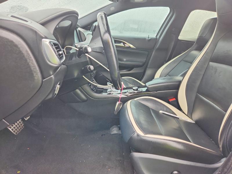 70818146 :رقم المزاد ، SJKCH5CP6HA028948 vin ، 2017 Infiniti Qx30 مزاد بيع