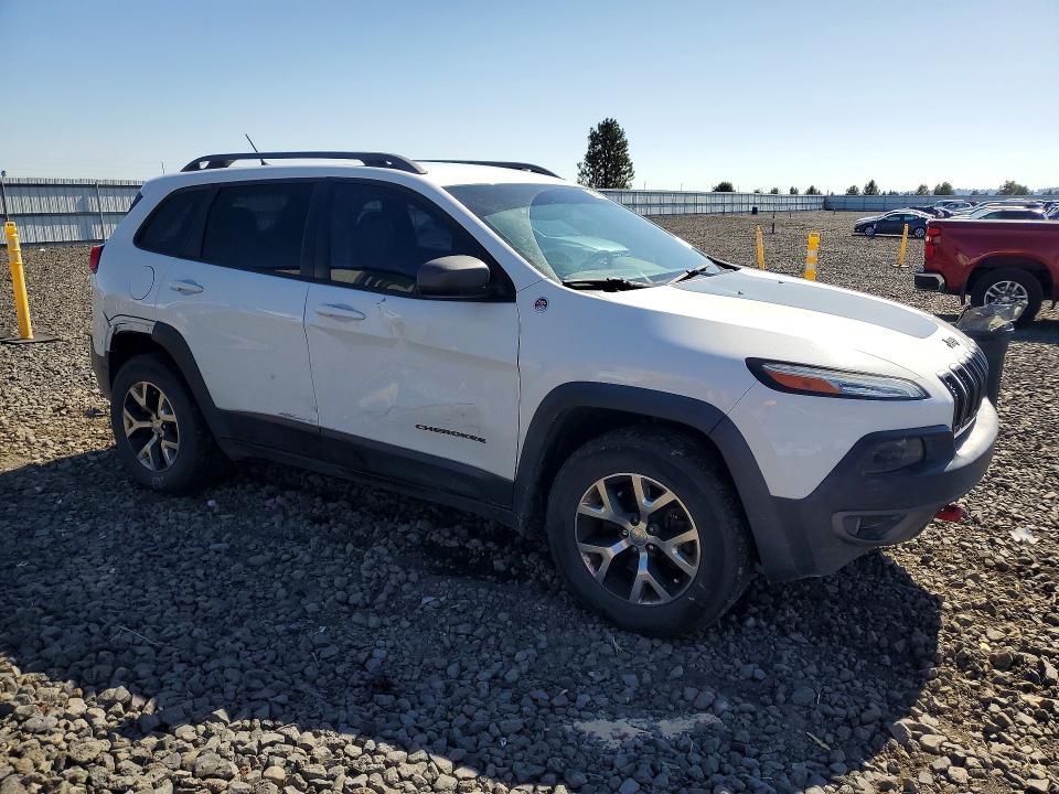 69109006 :رقم المزاد ، 1C4PJMBBXFW727234 vin ، 2015 Jeep Cherokee مزاد بيع