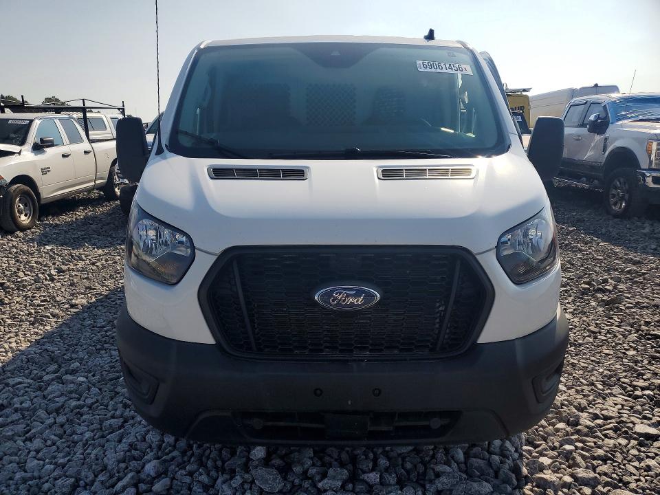 69061456 :رقم المزاد ، 1FTBR1Y81RKB88592 vin ، 2024 Ford Transit مزاد بيع