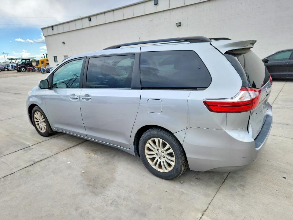 70317336 :رقم المزاد ، 5TDYK3DC2GS692742 vin ، 2016 Toyota Sienna مزاد بيع