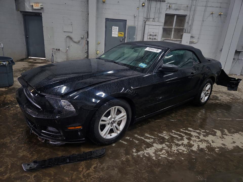 2014 Ford Mustang მანქანა იყიდება აუქციონზე, vin: 1ZVBP8EM6E5325466, აუქციონის ნომერი: 70044776