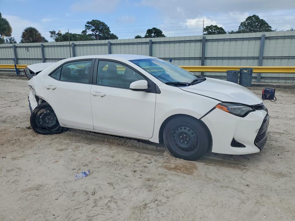 69133116 :رقم المزاد ، 2T1BURHE8HC898690 vin ، 2017 Toyota Corolla مزاد بيع