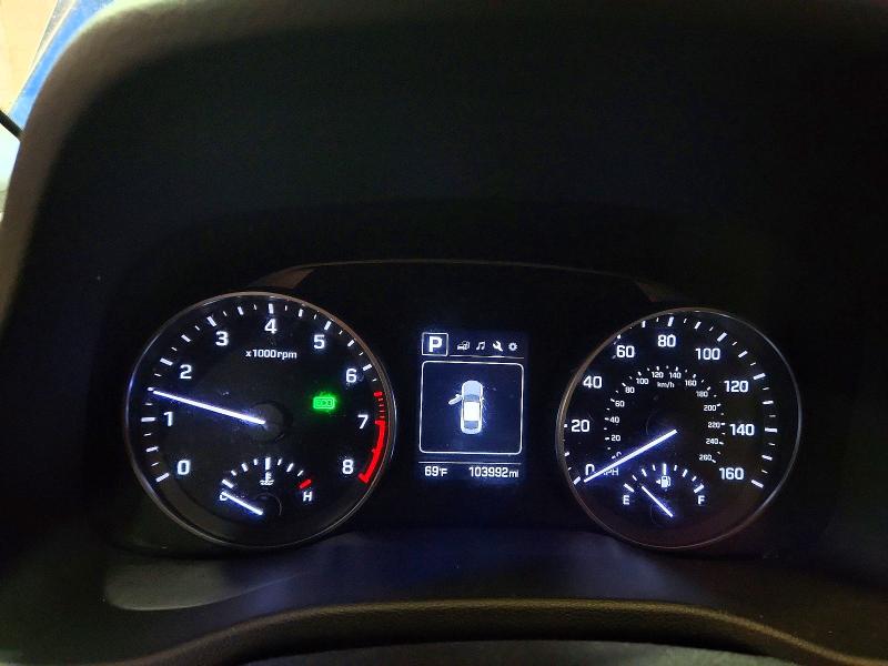 Продажа на аукционе авто 2018 Hyundai Elantra, vin: 5NPD84LF0JH220096, номер лота: 70504446