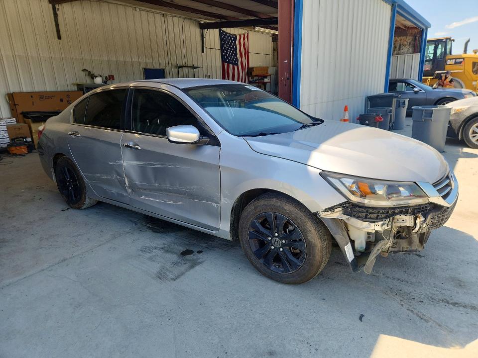 Auction sale of the 2014 Honda Accord, vin: 1HGCR2F33EA302563, lot number: 68382376