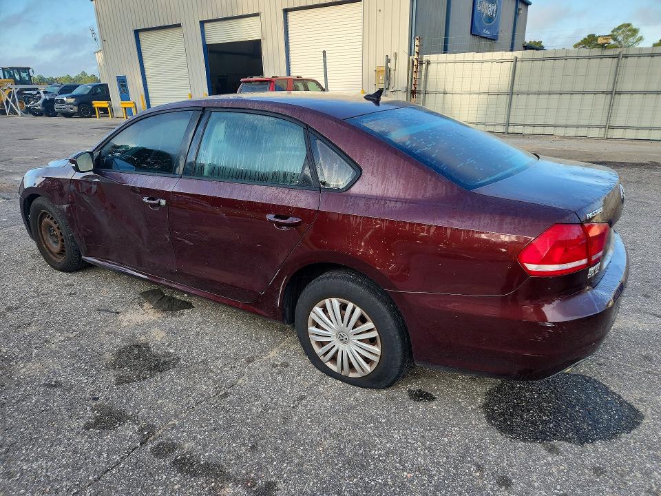 70361076 :رقم المزاد ، 1VWAP7A30EC027381 vin ، 2014 Volkswagen Passat مزاد بيع