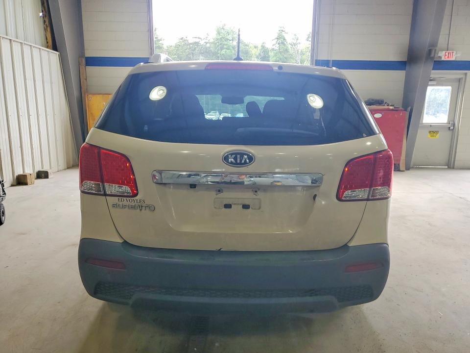 Продажа на аукционе авто 2011 Kia Sorento, vin: 5XYKT3A16BG127776, номер лота: 68394416