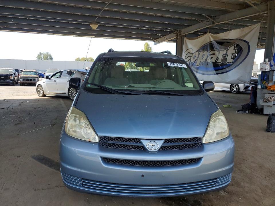 2004 Toyota Sienna მანქანა იყიდება აუქციონზე, vin: 5TDZA23C94S216437, აუქციონის ნომერი: 70453336