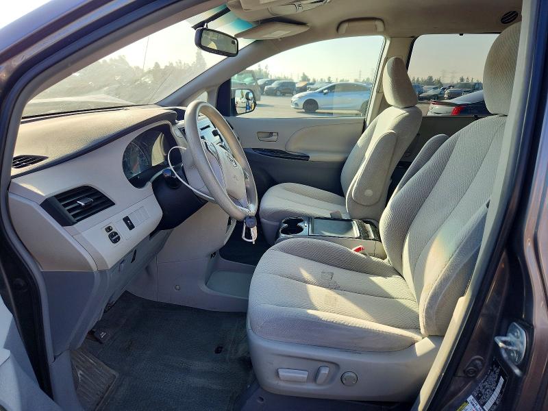 2014 Toyota Sienna მანქანა იყიდება აუქციონზე, vin: 5TDKK3DC2ES408433, აუქციონის ნომერი: 70307916