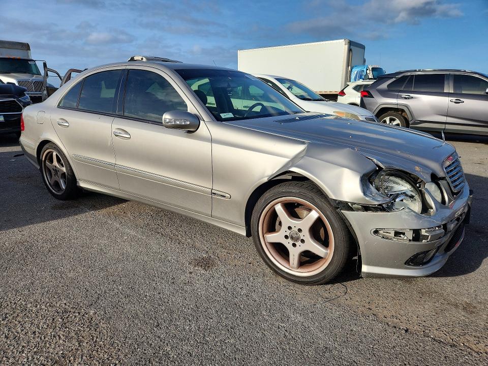 70329996 :رقم المزاد ، WDBUF65J95A664172 vin ، 2005 Mercedes-benz E مزاد بيع
