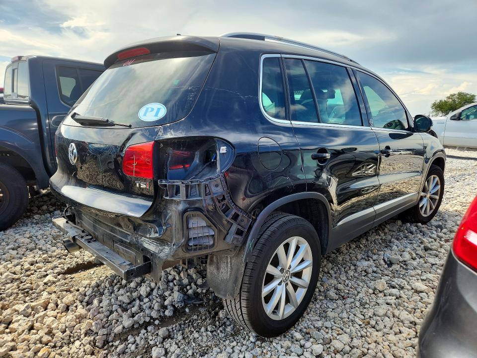 67388406 :رقم المزاد ، WVGRV7AX5HW503721 vin ، 2017 Volkswagen Tiguan مزاد بيع