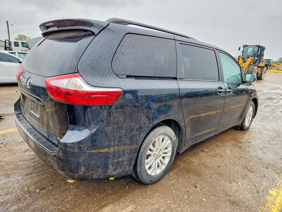 Продажа на аукционе авто 2016 Toyota Sienna, vin: 5TDYK3DC5GS714751, номер лота: 70781806