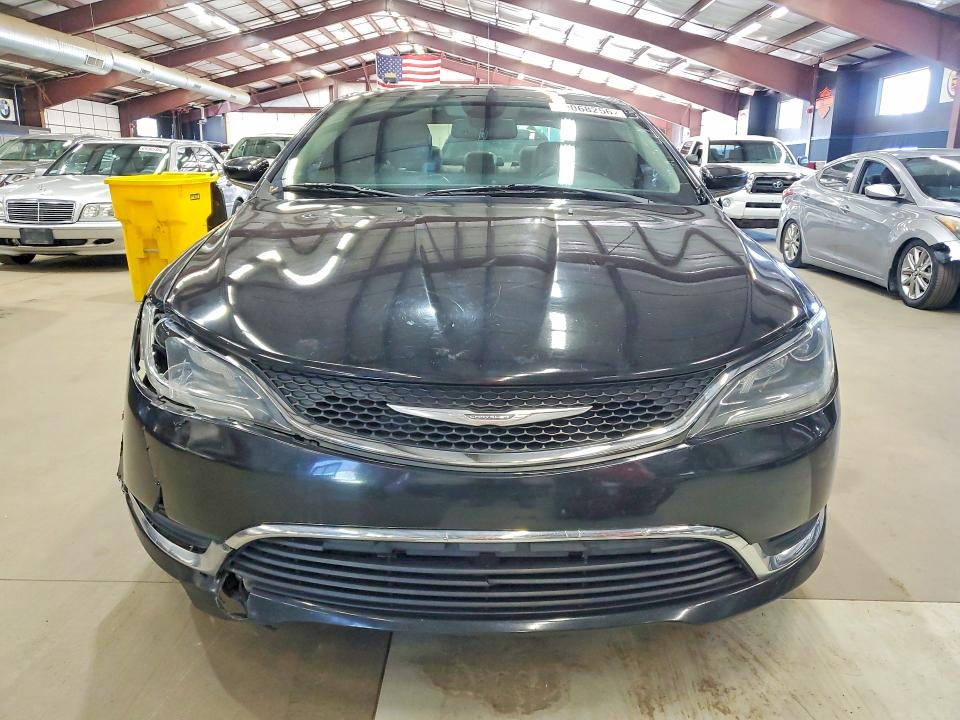 Auction sale of the 2016 Chrysler 200, vin: 1C3CCCAB7GN192010        , lot number: 69068256